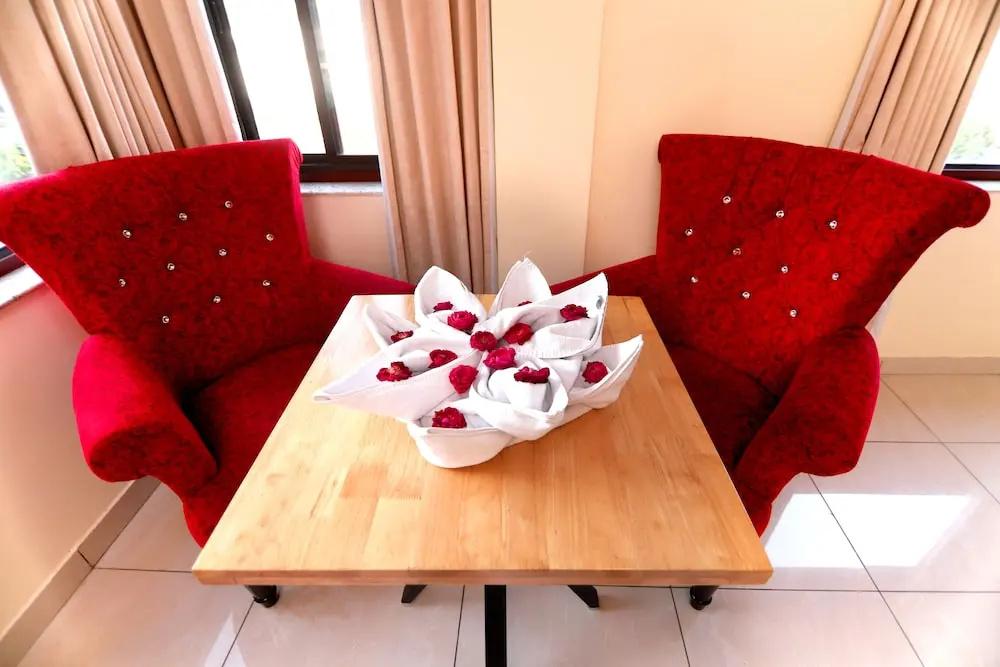фото Indira Nikunj Rubystone Exotic