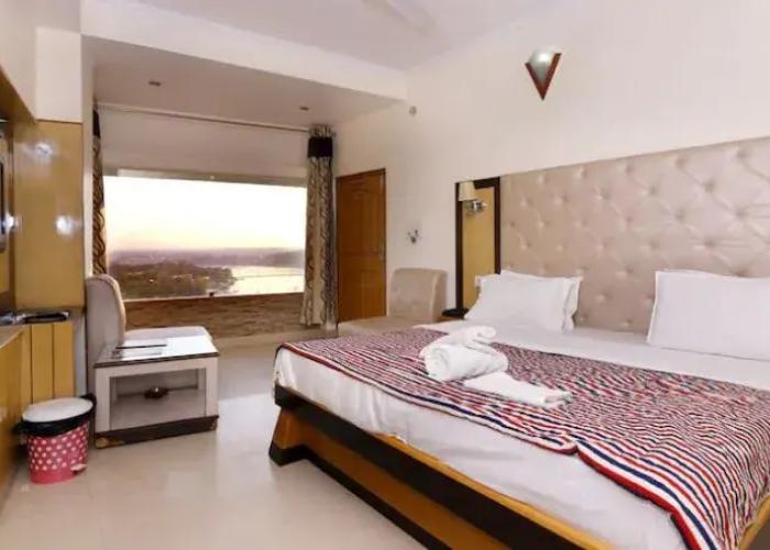 Hotel Ganesha Inn