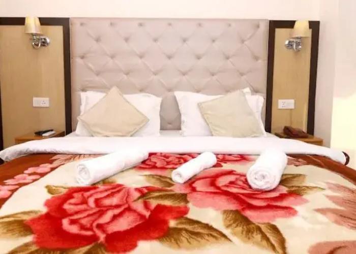 Hotel Ganesha Inn
