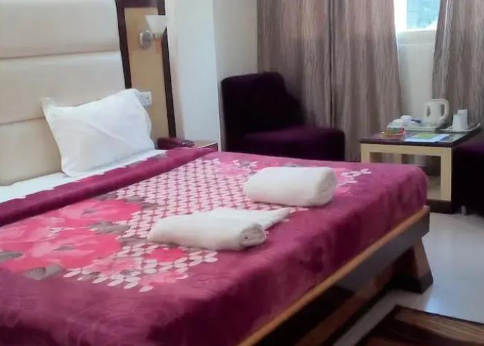 Hotel Ganesha Inn