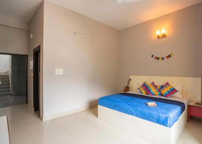 goSTOPS Rishikesh Lakshman Jhula - Hostel