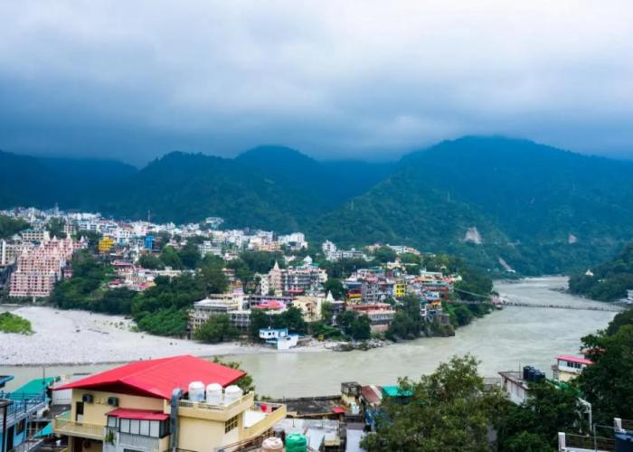 goSTOPS Rishikesh Lakshman Jhula - Hostel