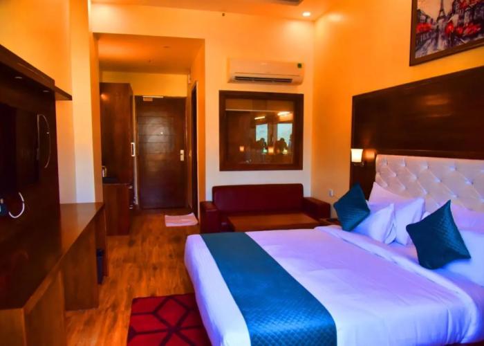 Hotel Divine Lakshmi Ganga