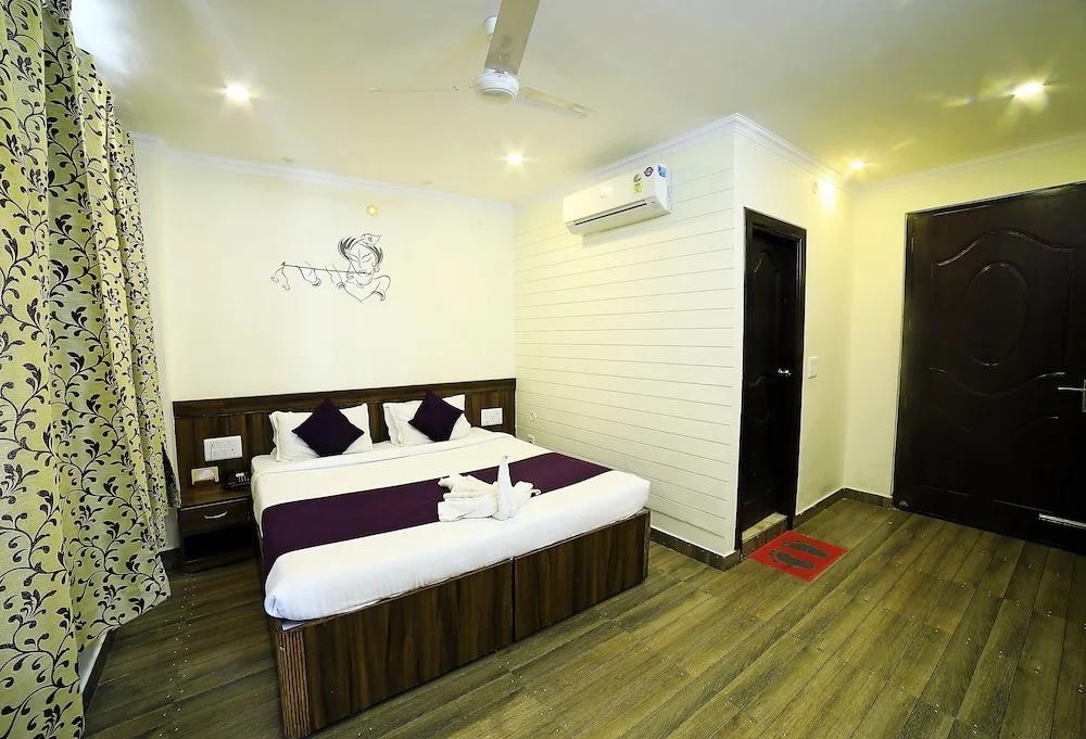 фото Hotel Vedas Tapovan