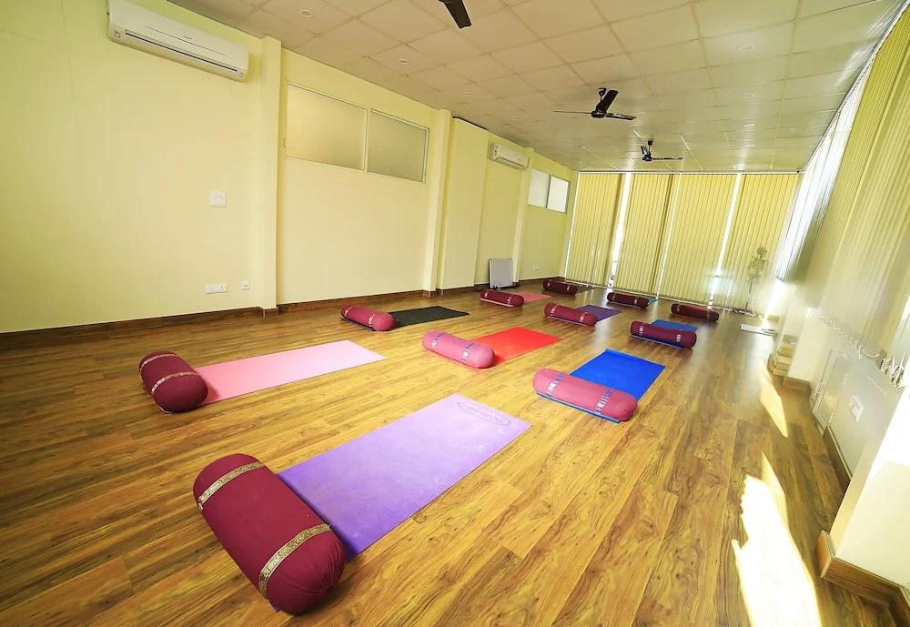 фото Hotel Vedas Tapovan