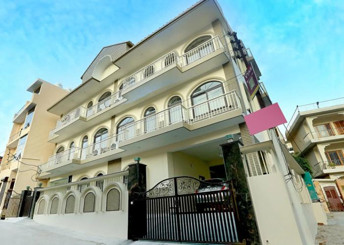 Hotel Vedas Tapovan