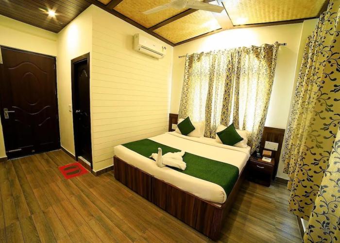 Hotel Vedas Tapovan