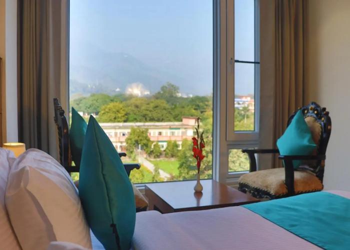 Green Hotel - Behind Parmarth Niketan