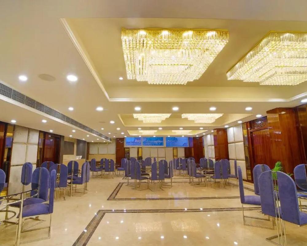 фото Holy Vivasa