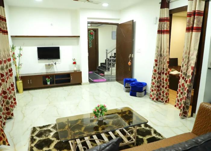 Best Property Of India, Near to Ganges