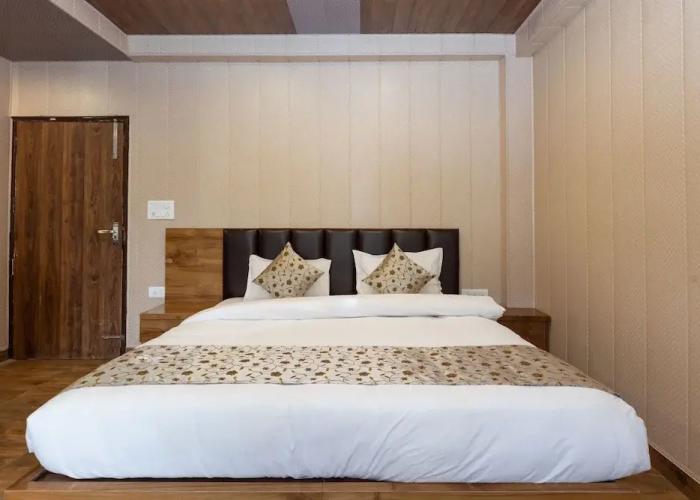Yogved Hospitality And Resort