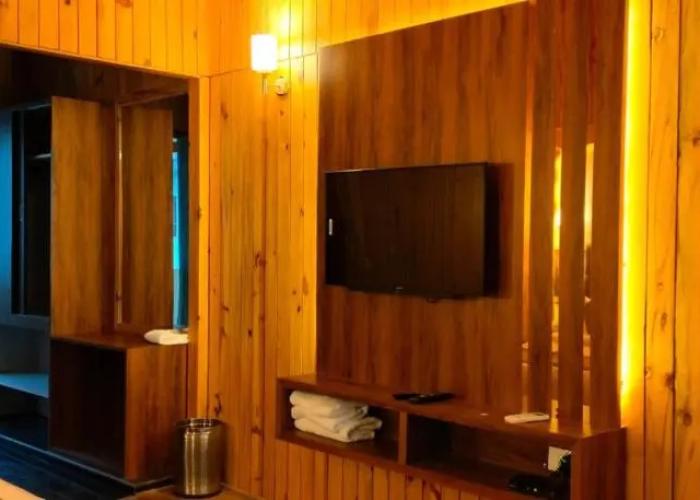 Qcent Woods Spa & Resort