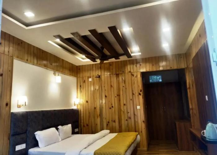 Qcent Woods Spa & Resort