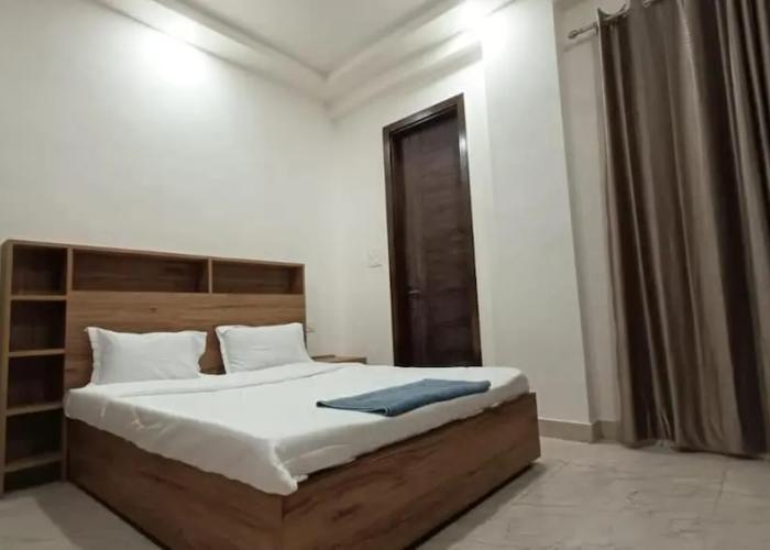 85 The Ganges 2 Bhk Apartment for Homestay