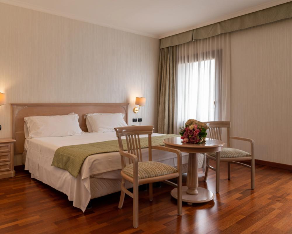 фото Hotel Roxy Plaza