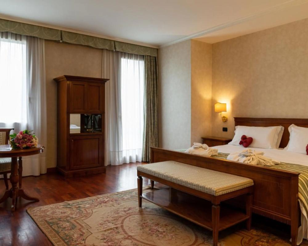 фото Hotel Roxy Plaza