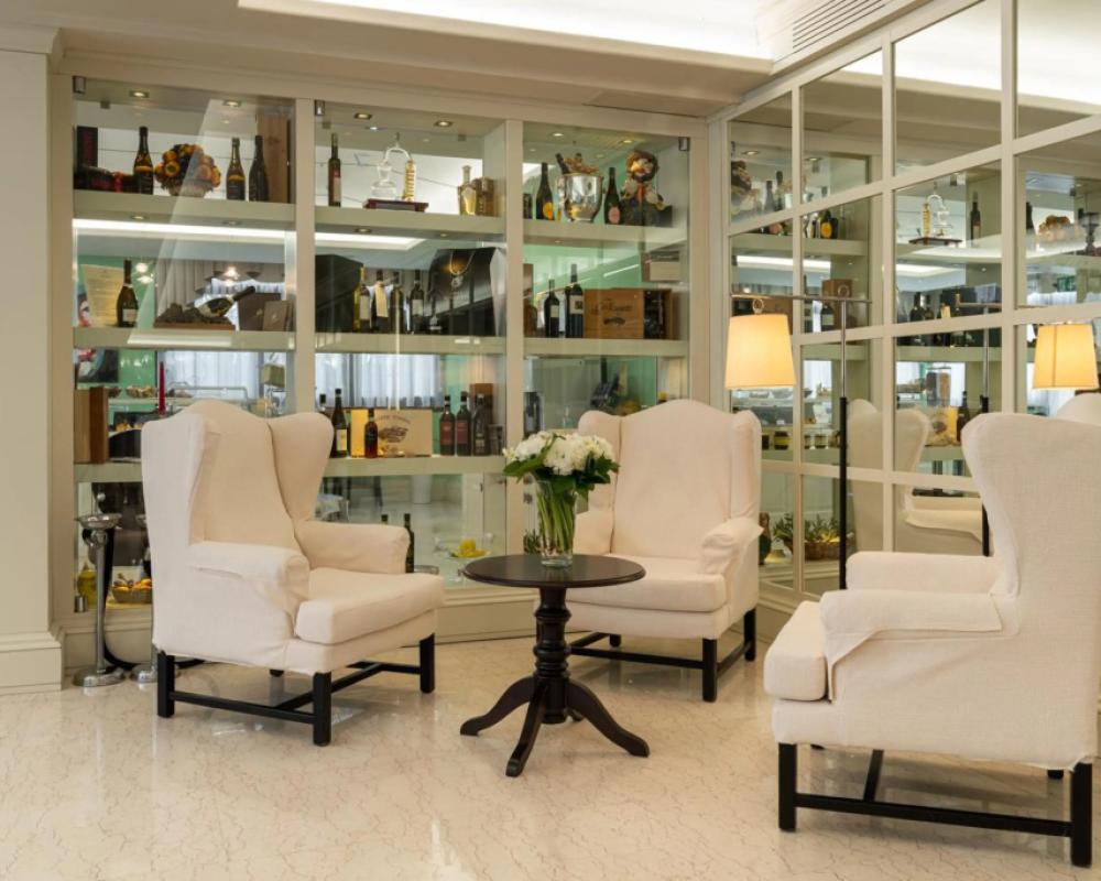 фото Hotel Roxy Plaza