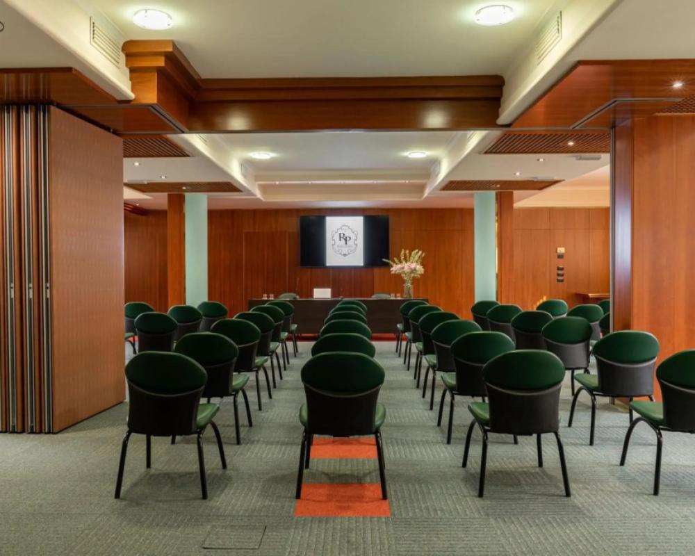 фото Hotel Roxy Plaza
