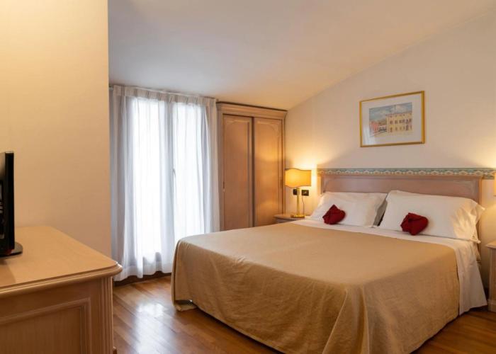 Hotel Roxy Plaza