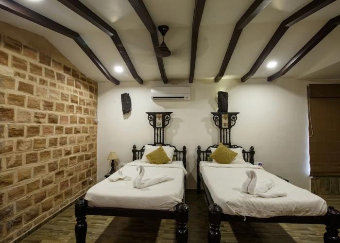Gir Lions Paw Resort With Swimming Pool