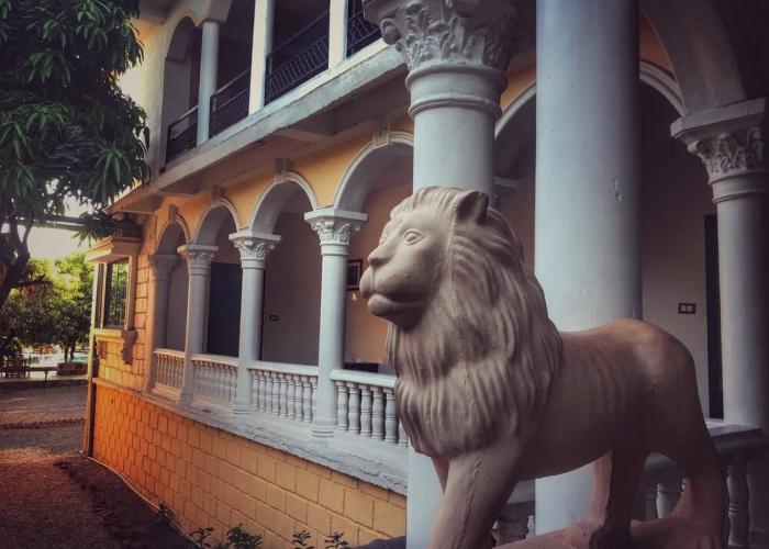 Gir Lions Paw Resort With Swimming Pool