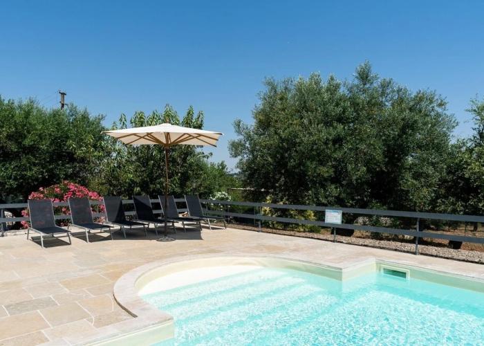 Trulli Nora con piscina