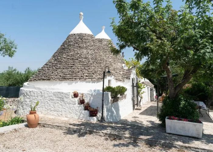Trulli Nora con Piscina by Wonderful Italy