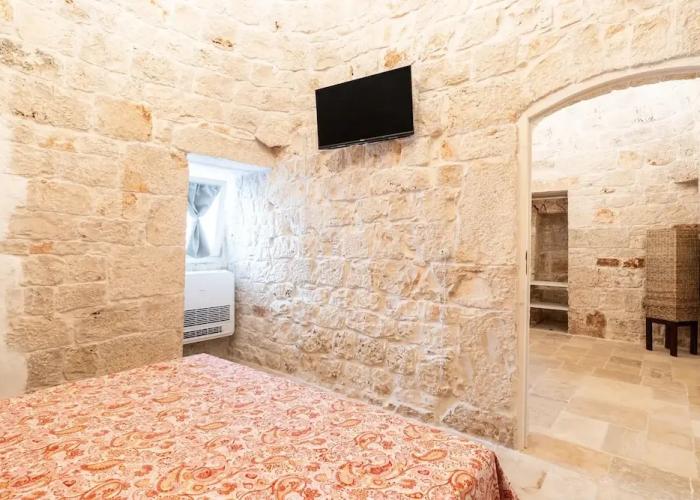 4152 Trulli Salsapariglia by Perle di Puglia