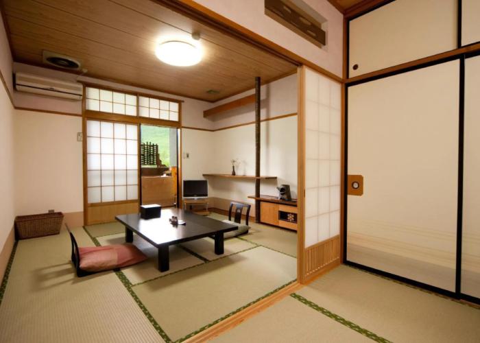 Okutone Onsen Hotel Sunbird