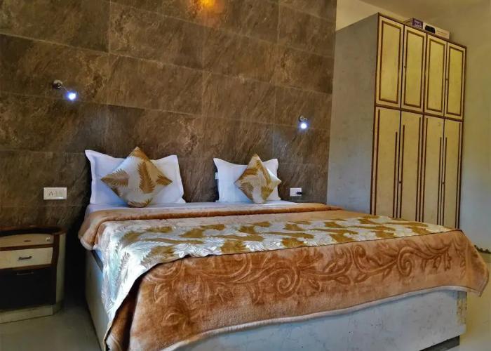 Forest Eco Lodge