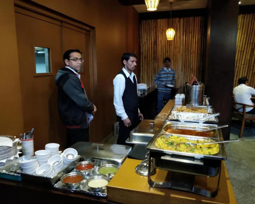 фото Hotel Mount Regency