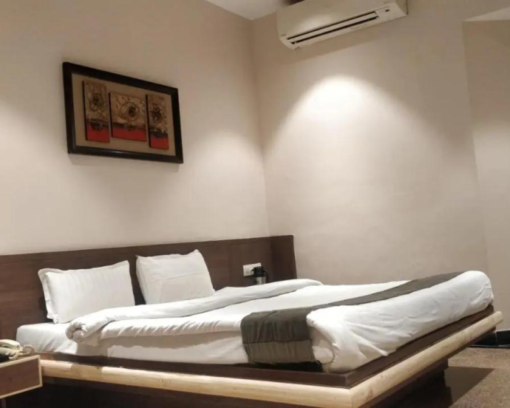 фото Hotel Mount Regency