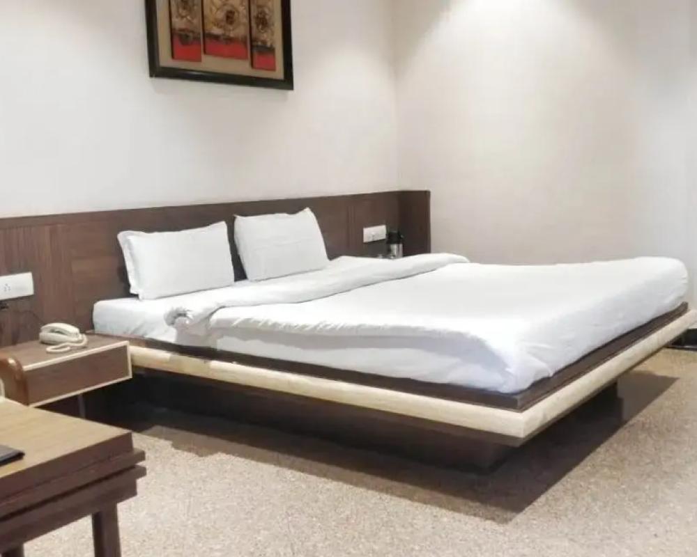фото Hotel Mount Regency