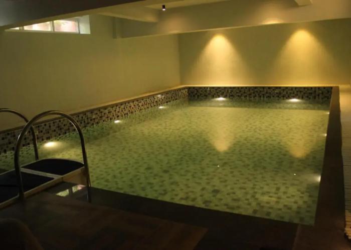 Hotel Mount Regency