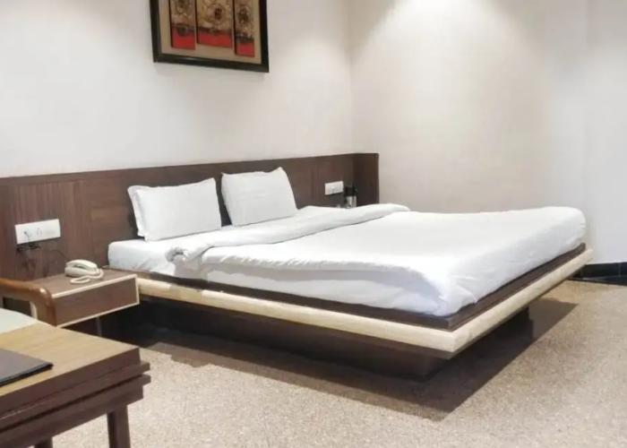 Hotel Mount Regency