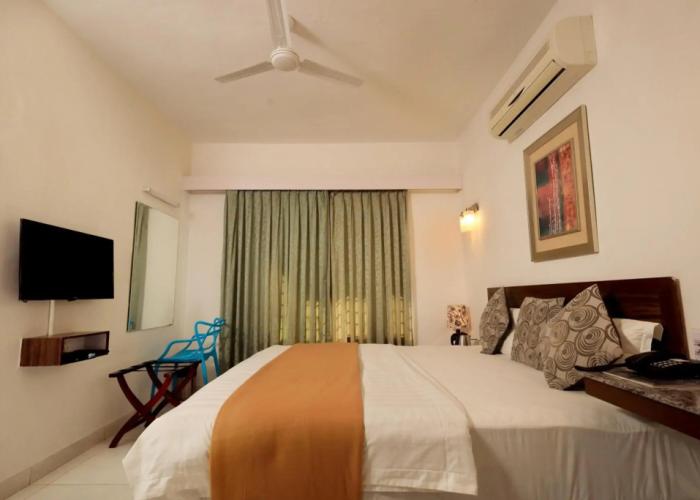 Hummingbird Resort