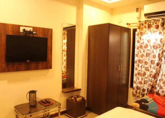 Good Luck Residency Hotel