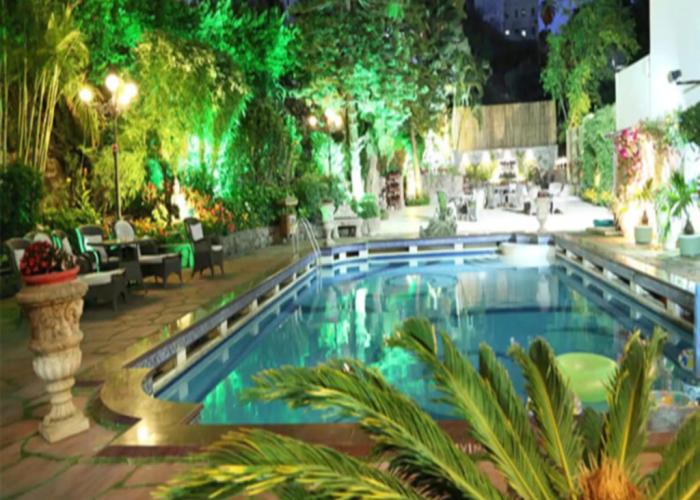 Hotel Hillock
