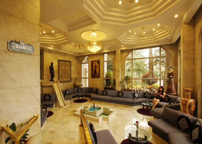 Hotel Hillock