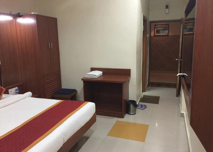 Hotel Sunset Inn Mount Abu with Swimming Pool