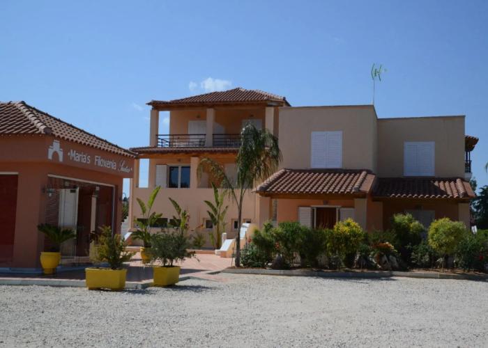 Marias Filoxenia Suites Apart-Hotel