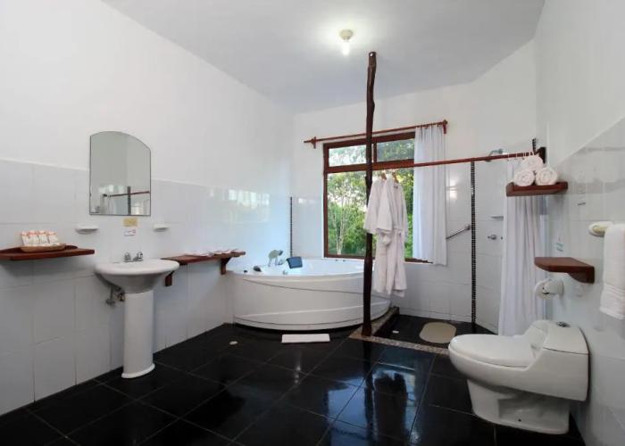 Natura Gardens Galápagos Hotel