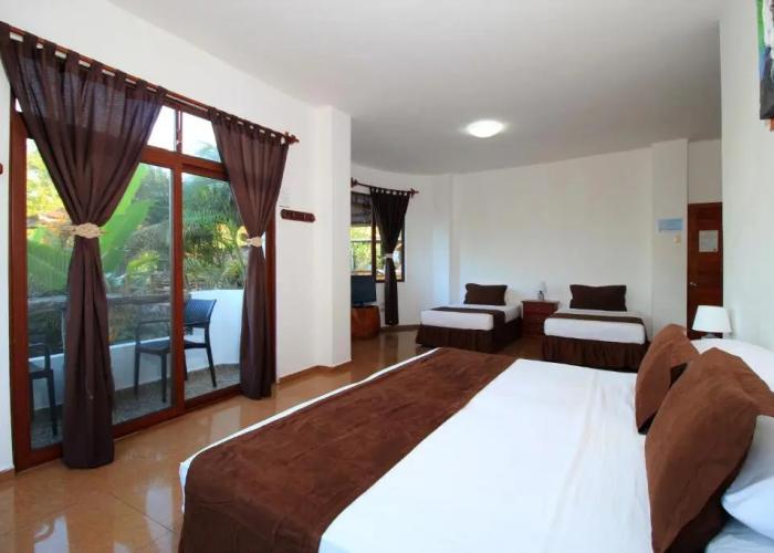Natura Gardens Galápagos Hotel