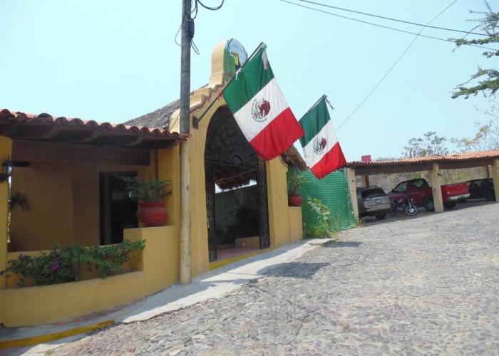 Hotel Plaza Tucanes