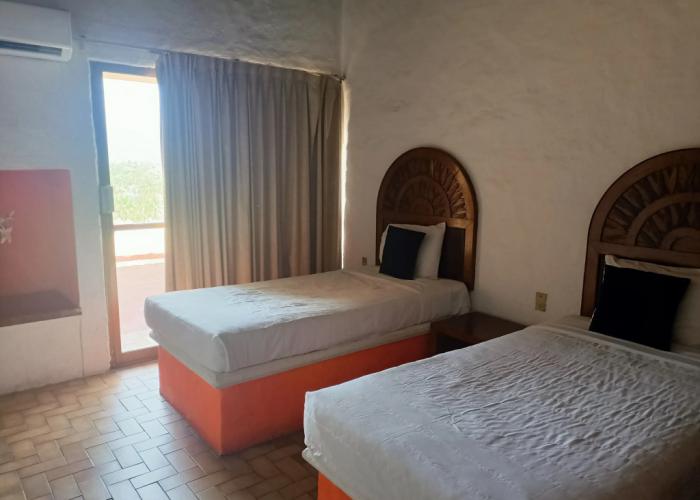 Hotel Plaza Tucanes
