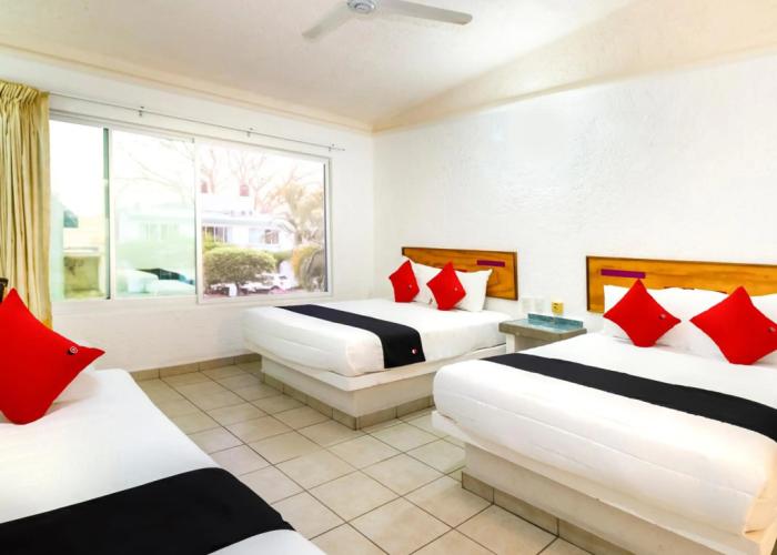 Hotel Parotas Manzanillo