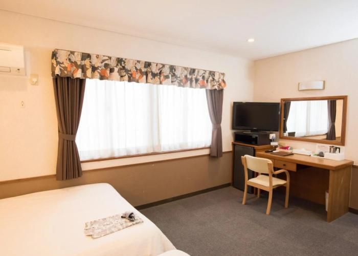 Crown Hotel Okinawa