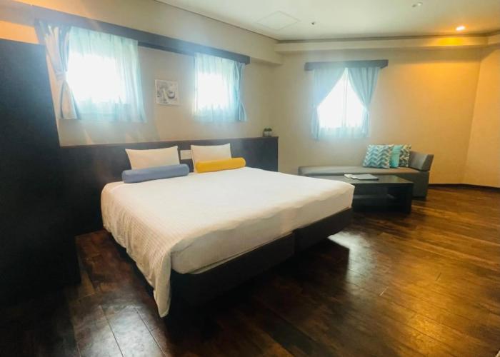 Rycom Crystal Hotel