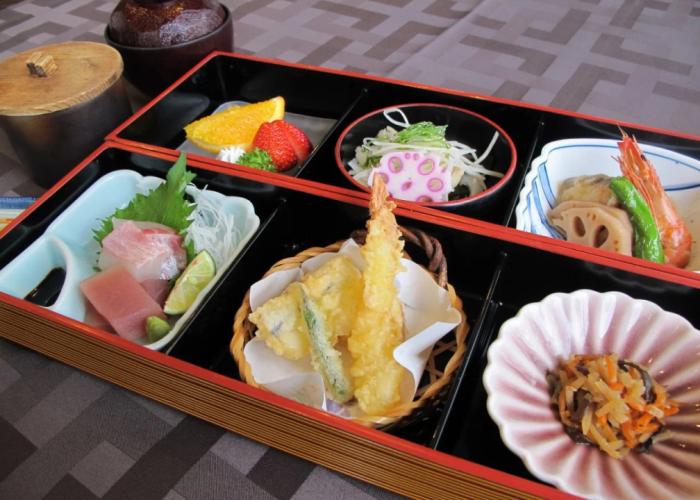 Central Hotel Kamojima
