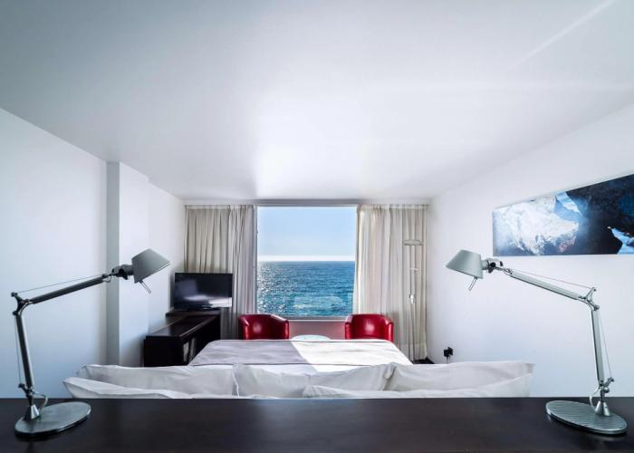 Radisson Blu Acqua Hotel & Spa Concon